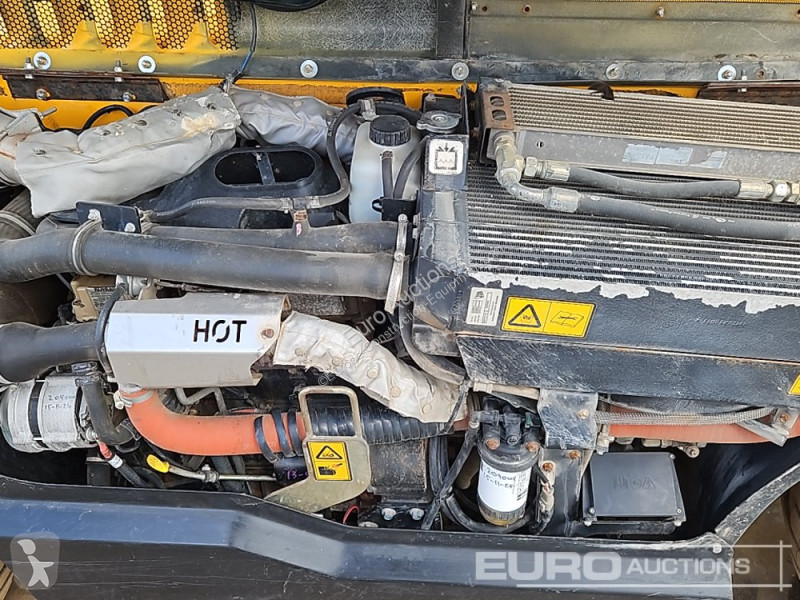 Teleskopický vozík JCB 525-60 Hi Viz