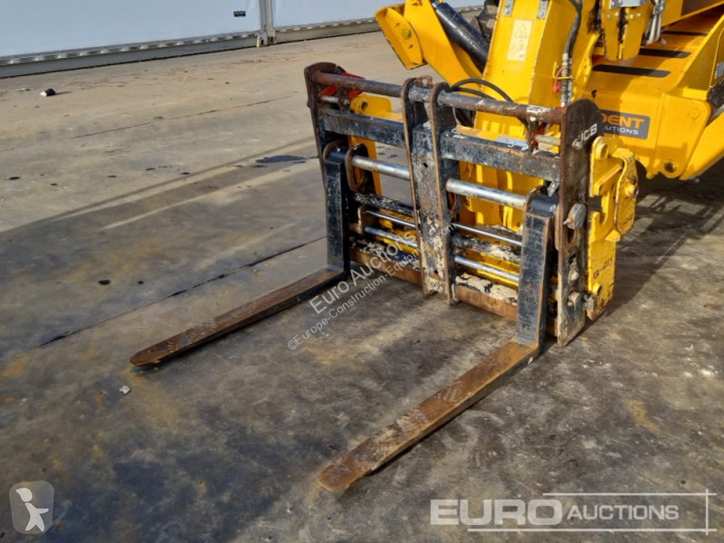 رافعة شوكية تلسكوبية JCB 540-140 Hi Viz