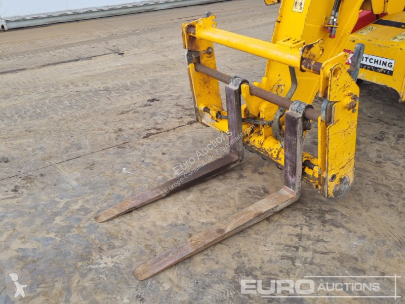 Teleskopický vozík JCB 540-140 Hi Viz