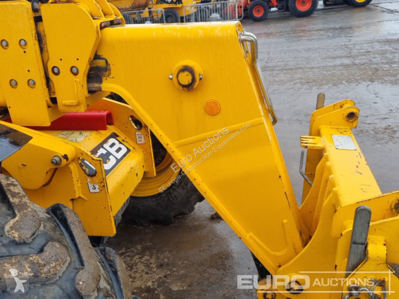 Teleskopický vozík JCB 535-95