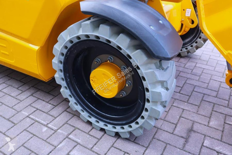 Verreiker JCB 525-60E Fully Electric, 2500kg...