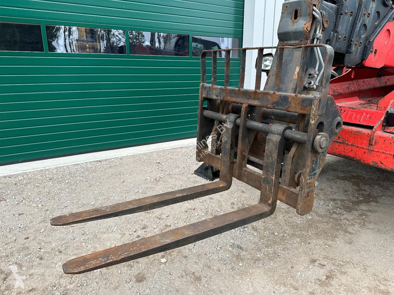 رافعة شوكية تلسكوبية Manitou