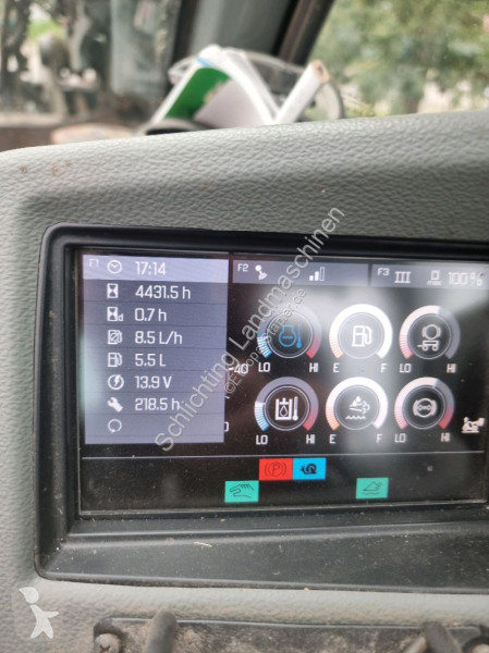رافعة شوكية تلسكوبية Kramer  KT557 T4
