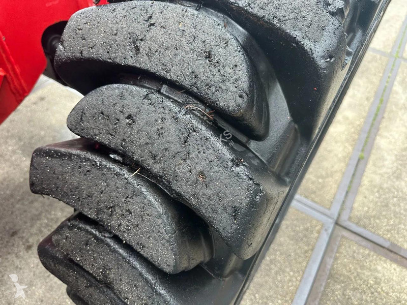 Teleskopický manipulátor Manitou MLT845 7401...