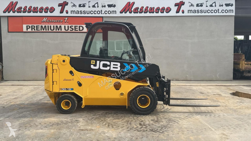 Sollevatori telescopici JCB 30-19E 4x2