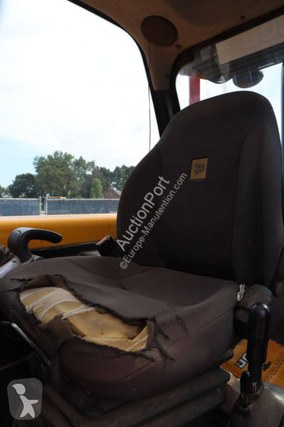 Телескопичен товарач JCB 560-80