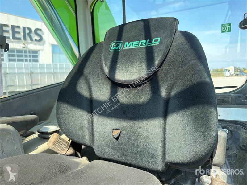 Телескопічний навантажувач Merlo P38.13PLUS