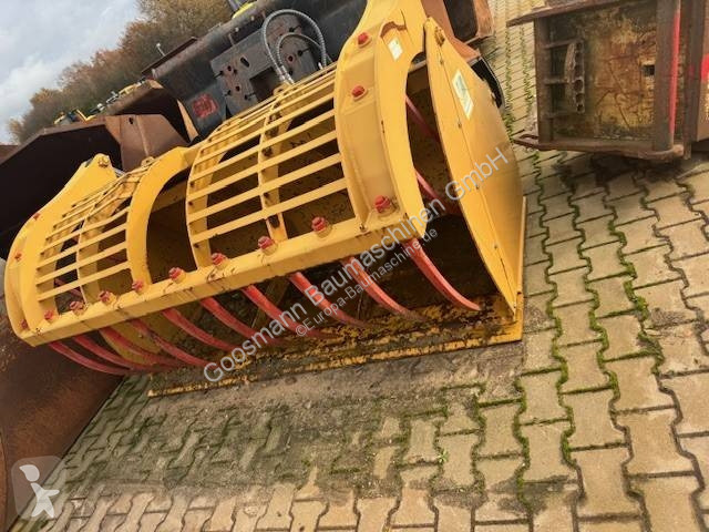Телескопічний навантажувач Caterpillar