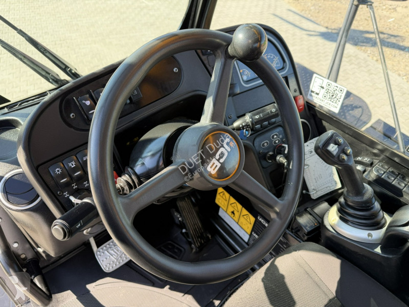 Chariot télescopique JCB 555P210R SV ROTO 55.21...