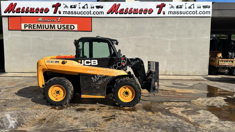 Teleskopický vozík JCB TH 4X4