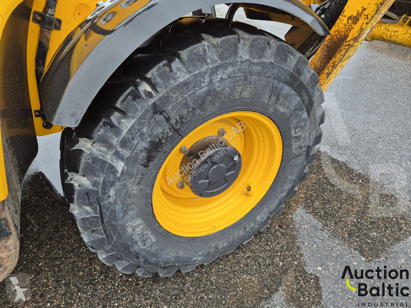 Teleskopický vozík JCB 540V180