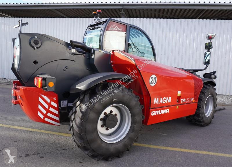 Încărcător telescopic Magni 4,5.19 P