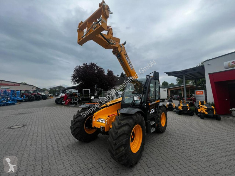 رافعة شوكية تلسكوبية JCB  542-70 AGRI XTRA...