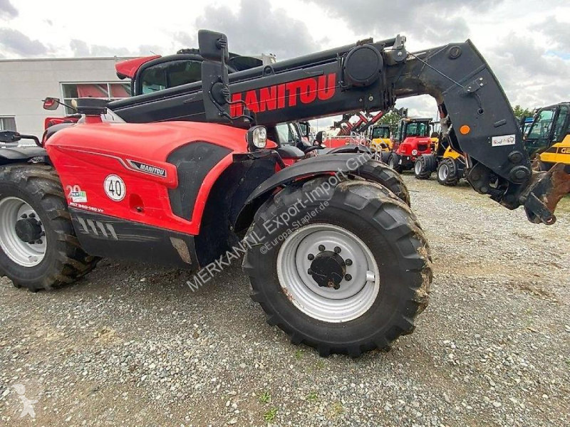 رافعة شوكية تلسكوبية Manitou  MLT 940-137 V+ Elite