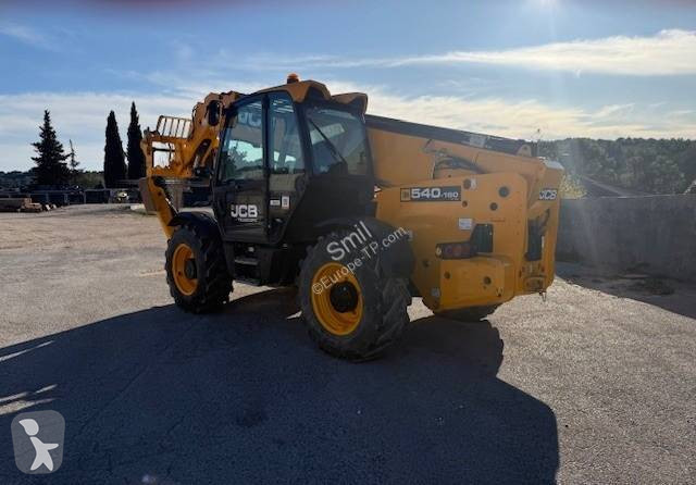 رافعة شوكية تلسكوبية JCB 540-180