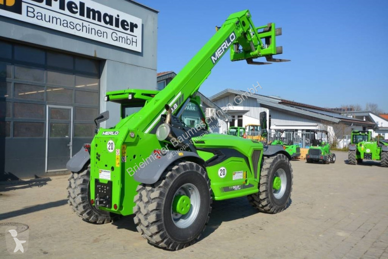 Încărcător telescopic Merlo 50.8T