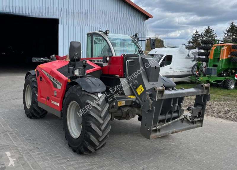 Chariot télescopique Massey Ferguson TH 80.43
