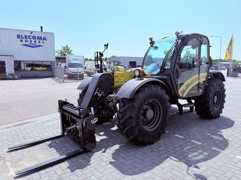 Chariot télescopique New Holland TH7.42...