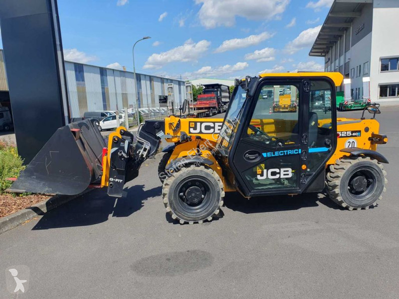 Încărcător telescopic JCB 525-60E / Elektro /...