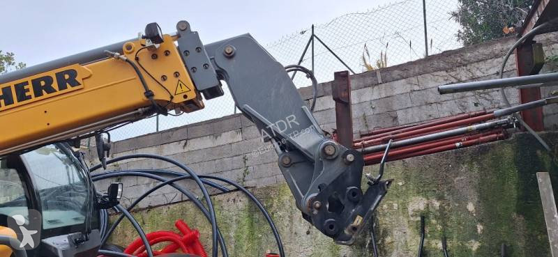 Chariot télescopique Liebherr T3310