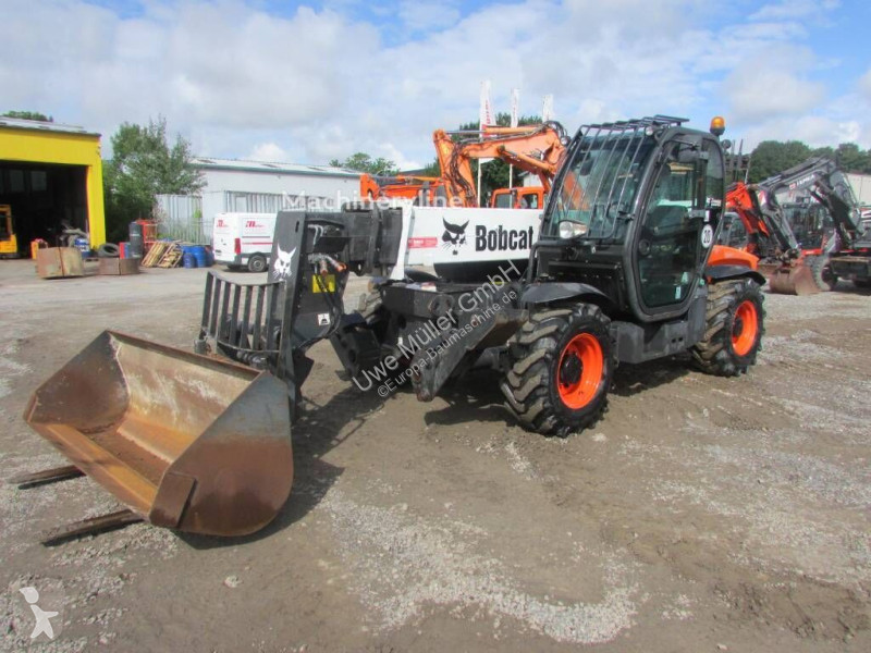 رافعة شوكية تلسكوبية Bobcat T35130 SB...