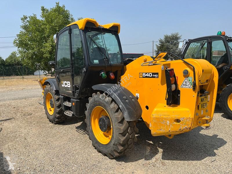 Încărcător telescopic JCB