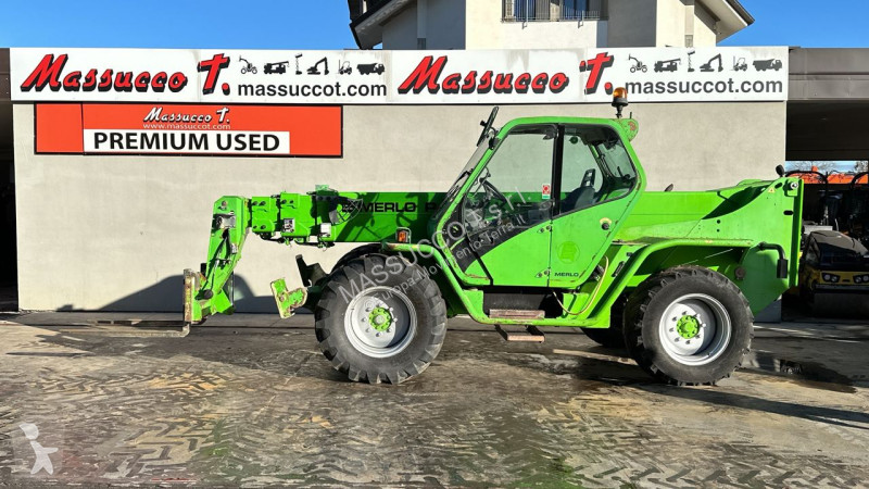 Teleskopický manipulátor Merlo P40.17K