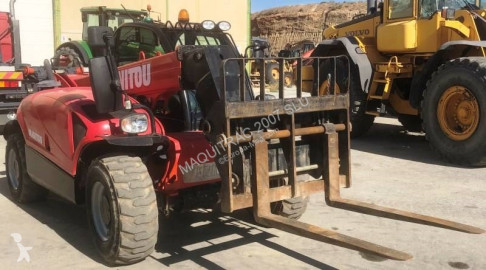 Manitou telescopic handler