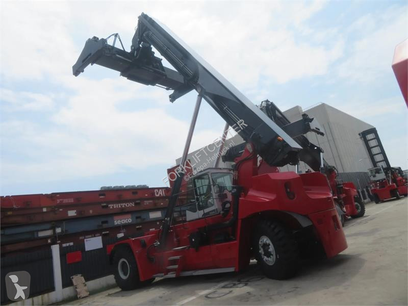 Телескопичен товарач Kalmar DRU450-62S5