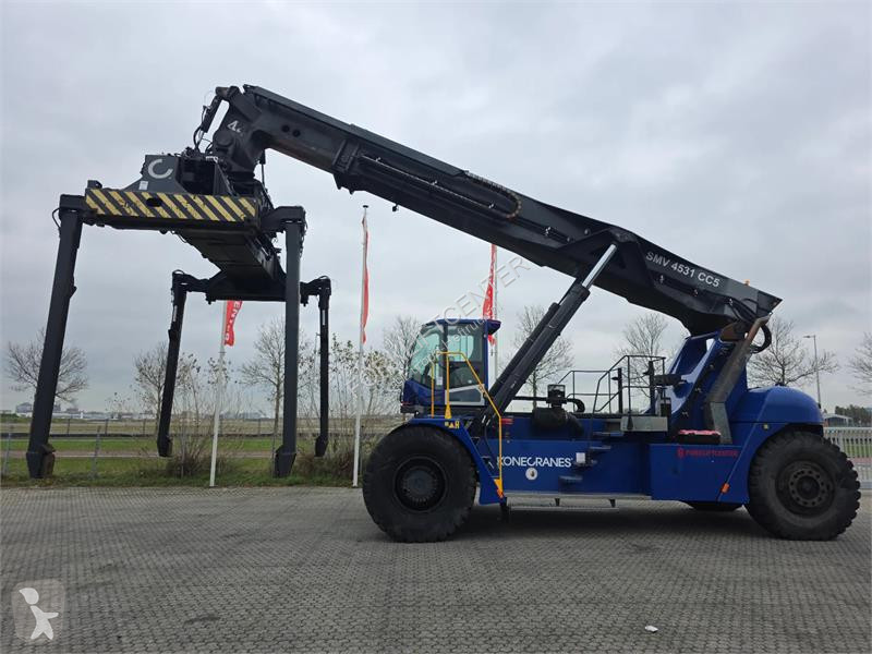 Телескопичен товарач Konecranes SMV 4531 CC5
