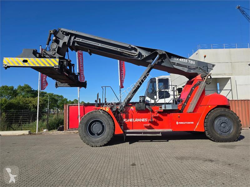 Телескопичен товарач Konecranes SMV 4535 TB5