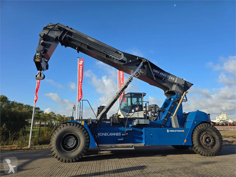 Teleskopický manipulátor Konecranes SMV 4543 TCX5