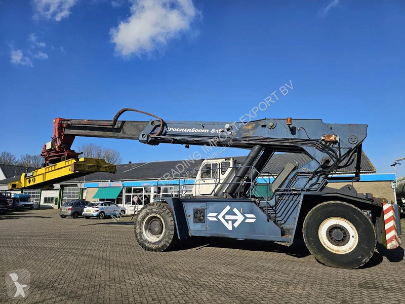 رافعة شوكية ثقيلة  Reachstacker Hyco Boss...