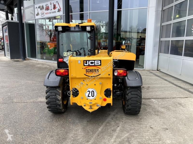 رافعة شوكية تلسكوبية JCB  525-60