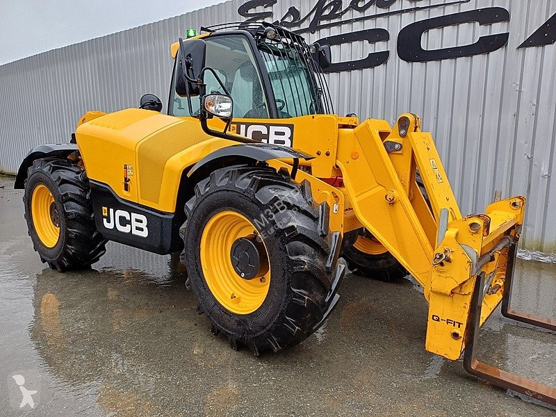 رافعة شوكية تلسكوبية JCB TP