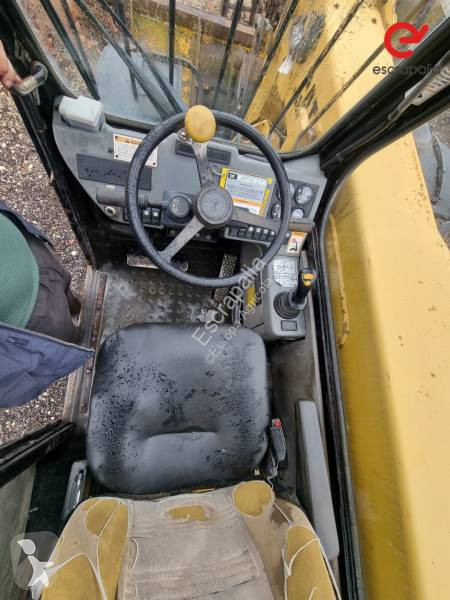 Chariot télescopique Caterpillar TH62