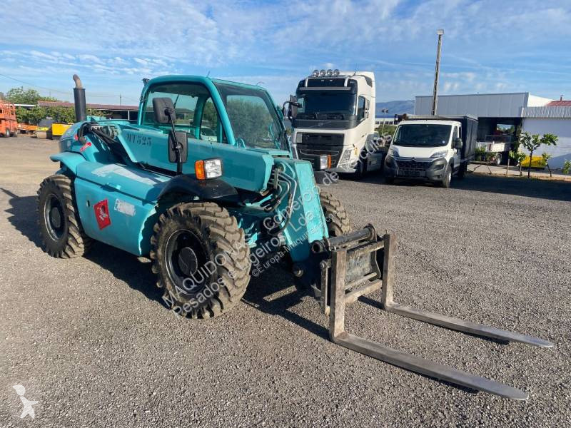 Teleskopický manipulátor Manitou MT 523