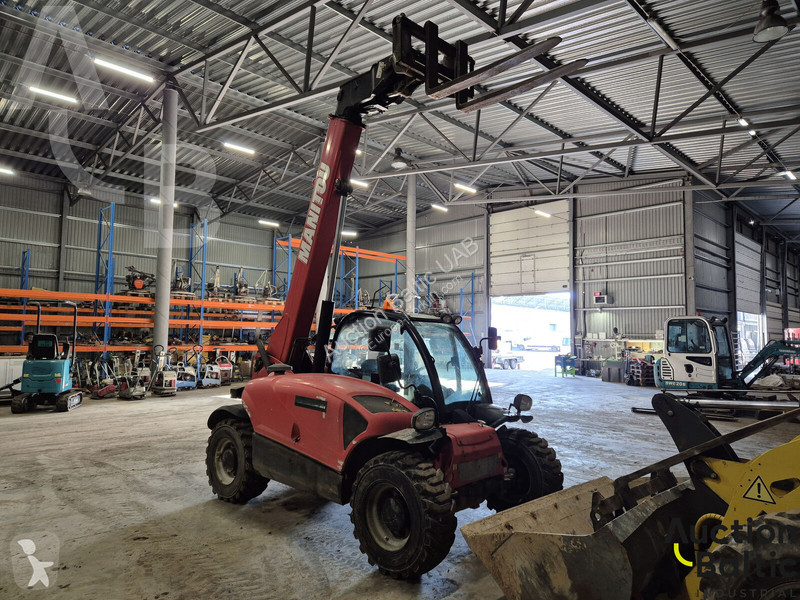 رافعة شوكية تلسكوبية Manitou Comfort - ST3B