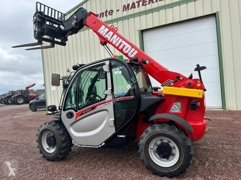 Teleskopický manipulátor Manitou  MT625