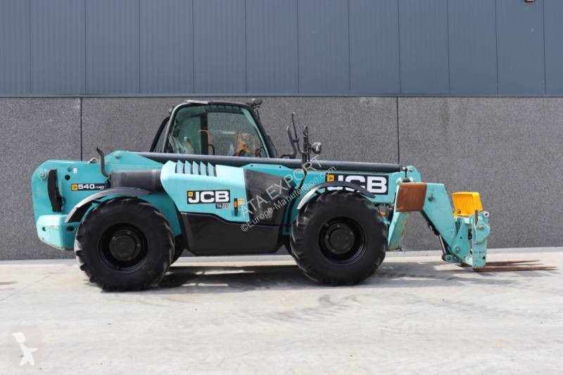 رافعة شوكية تلسكوبية JCB 540 V 140
