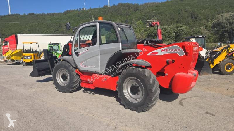 Телескопичен товарач Manitou