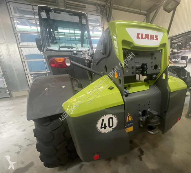 رافعة شوكية تلسكوبية Claas 746