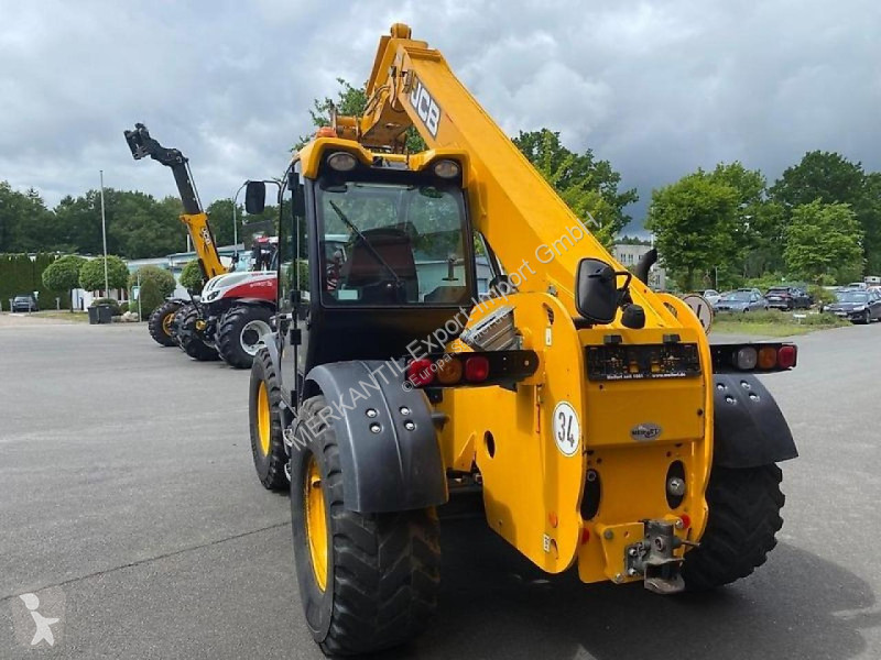 رافعة شوكية تلسكوبية JCB 531/70 AGRI