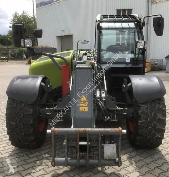 رافعة شوكية تلسكوبية Claas 756 VP