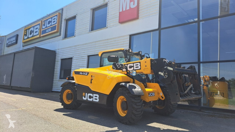 Teleskopický manipulátor JCB  525-60