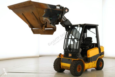 رافعة شوكية تلسكوبية JCB