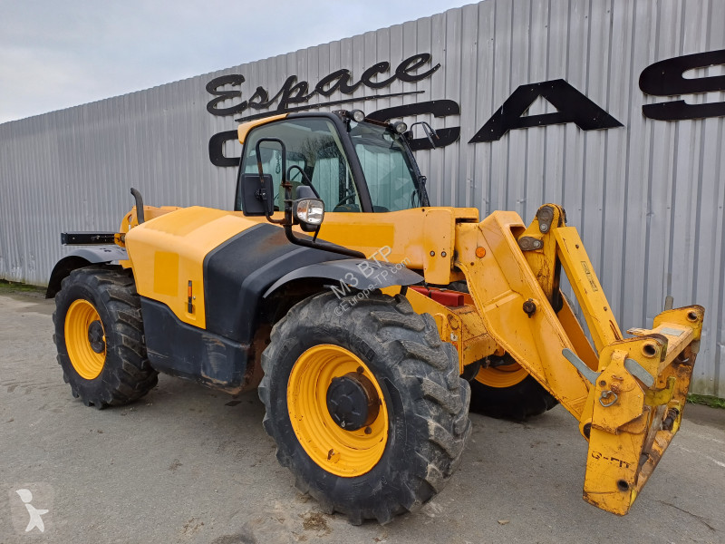 رافعة شوكية تلسكوبية JCB T4F
