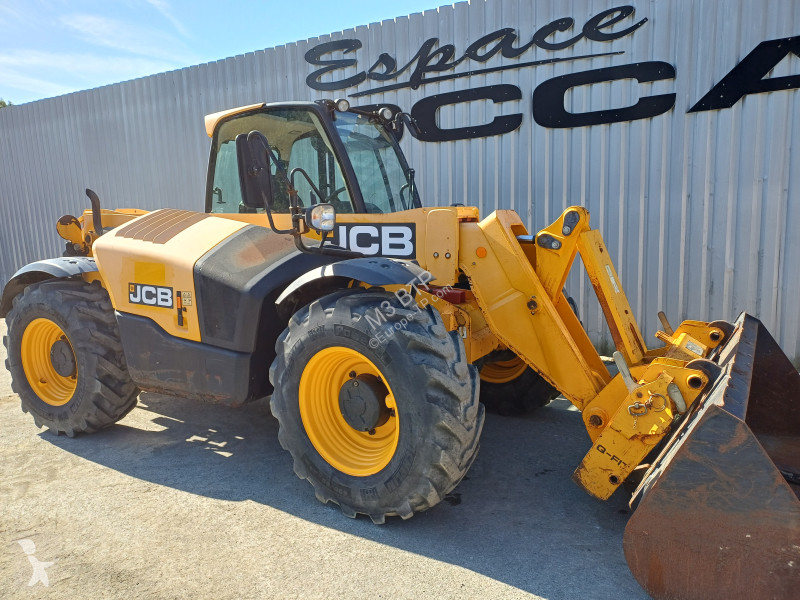 رافعة شوكية تلسكوبية JCB T4F