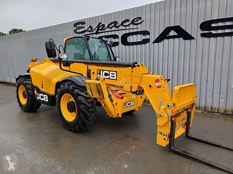 رافعة شوكية تلسكوبية JCB
