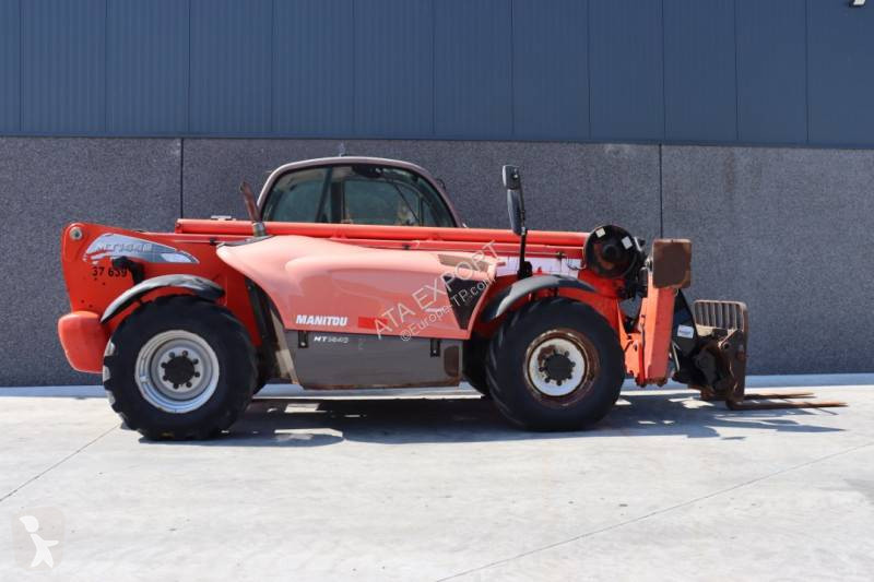 رافعة شوكية تلسكوبية Manitou